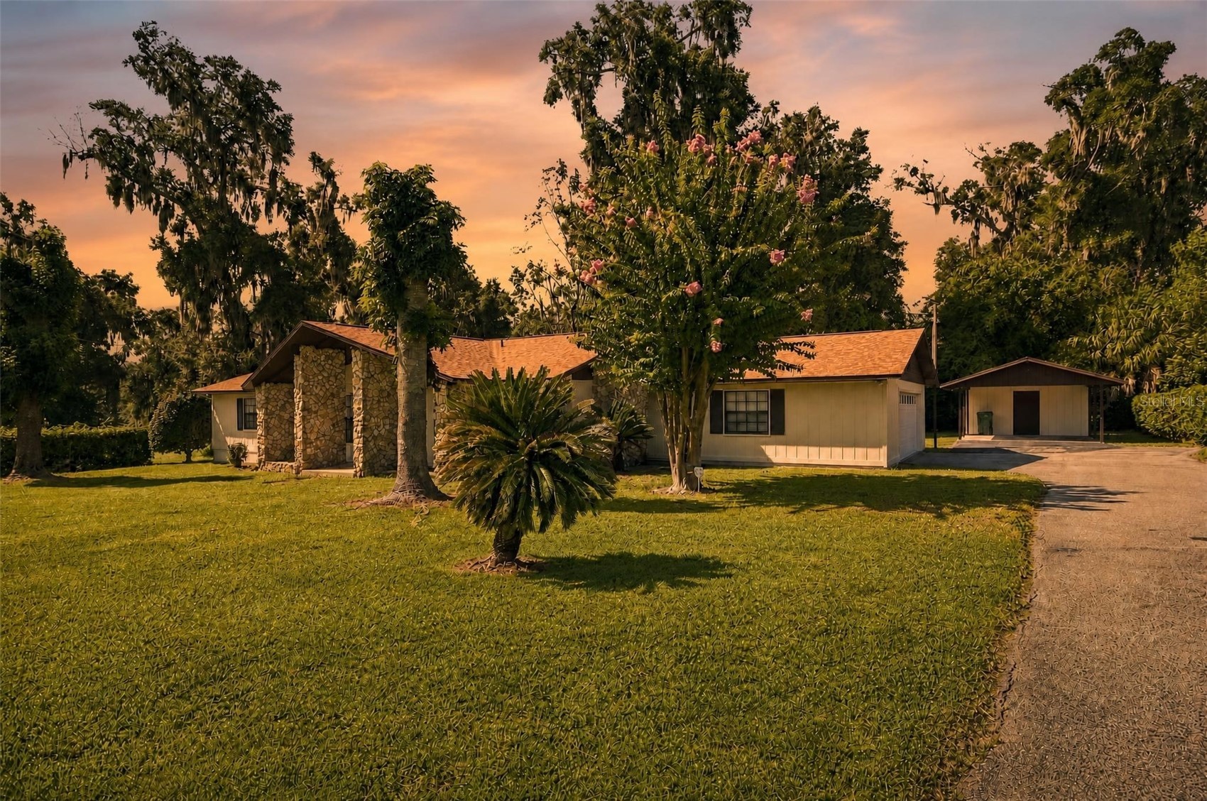 2830 SW 37TH DRIVE