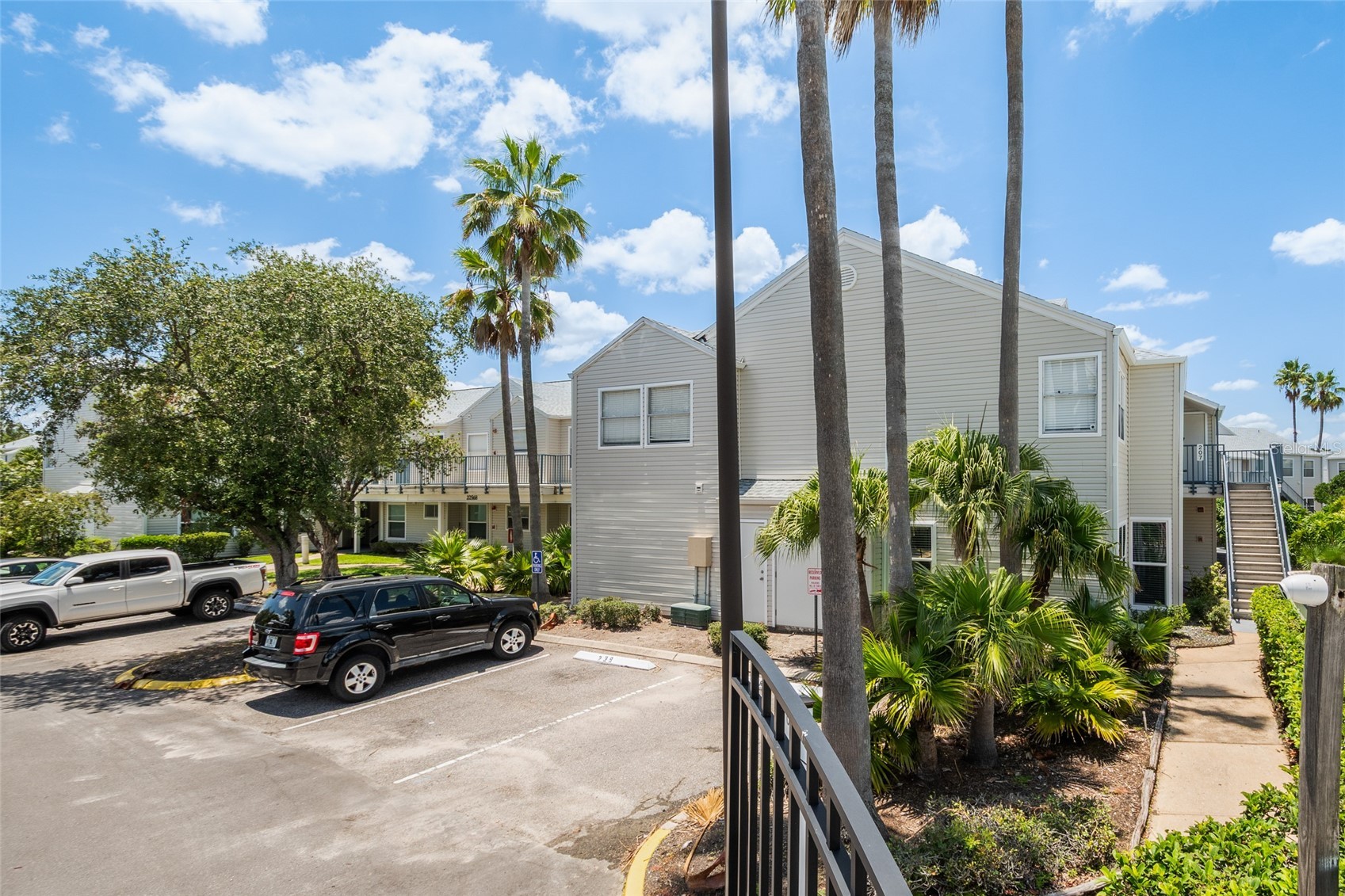 2568 WOODGATE BOULEVARD 107