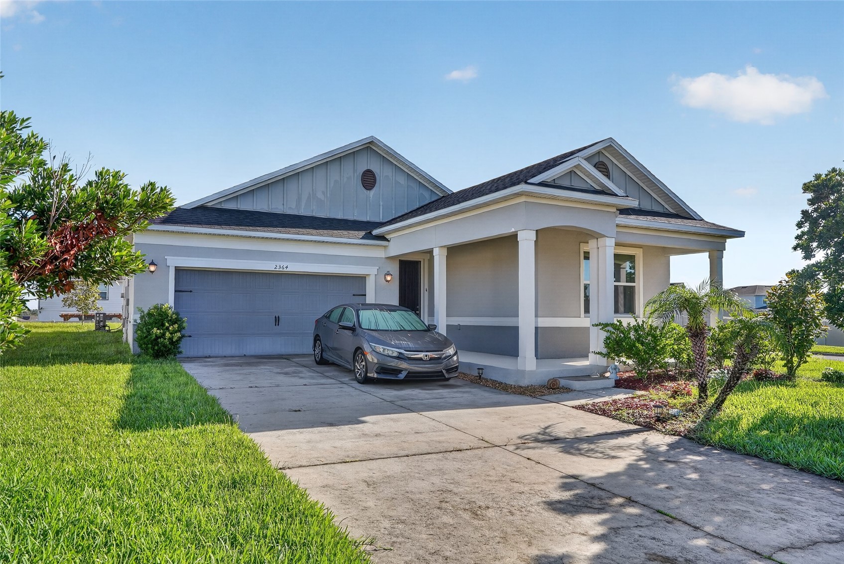 2364 CARRIAGE POINTE LOOP