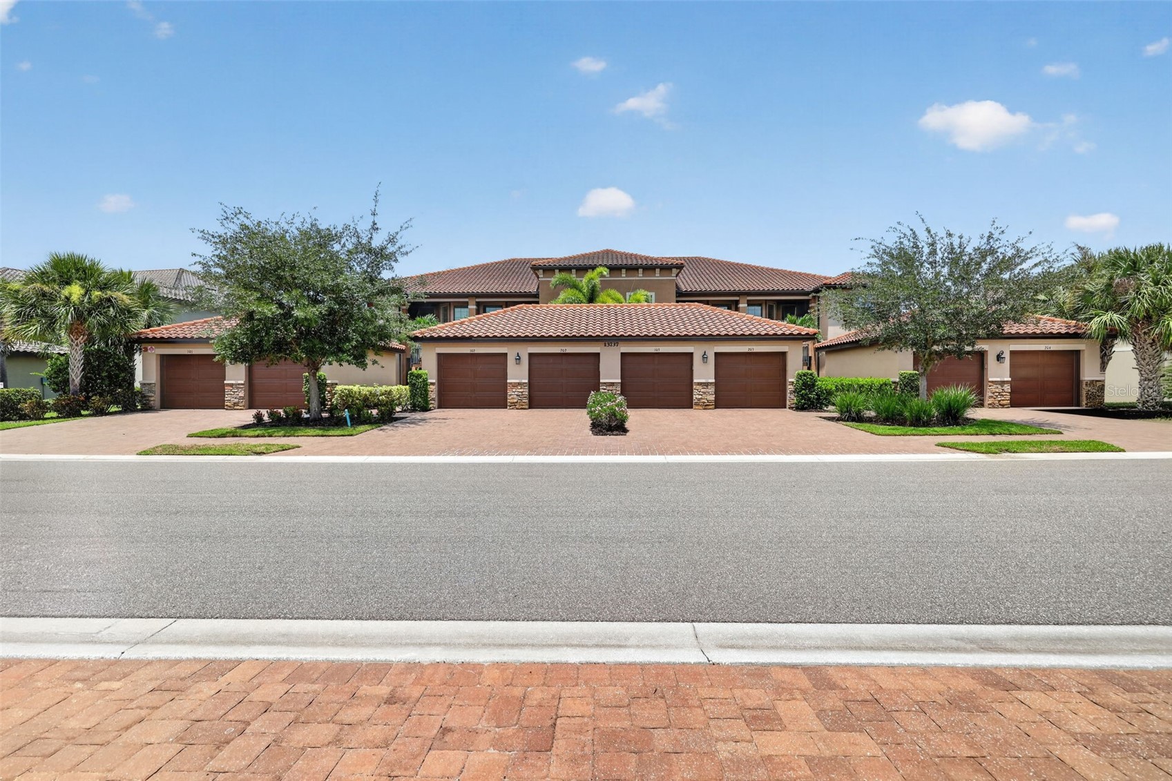 13737 MESSINA LOOP 103