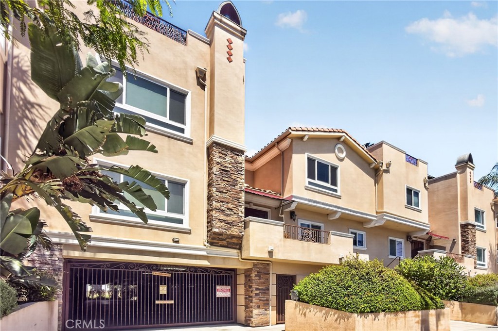 12645 Oxnard 9