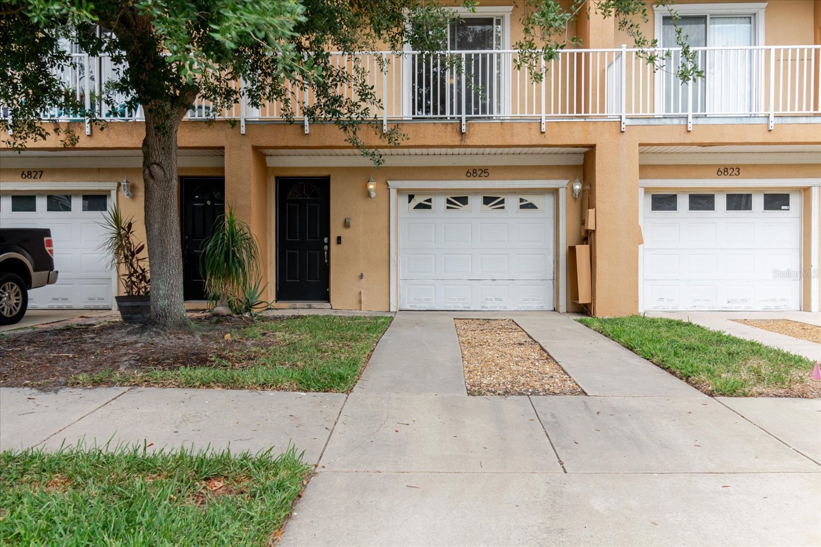 6825 S KISSIMMEE STREET