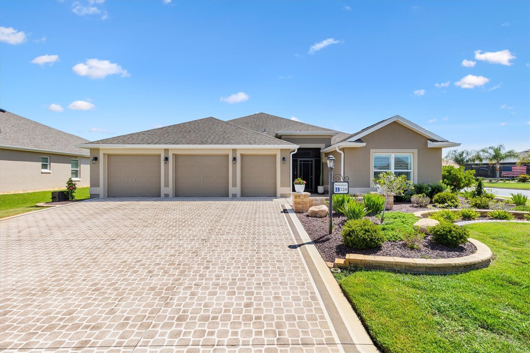 728 CONGAREE LOOP