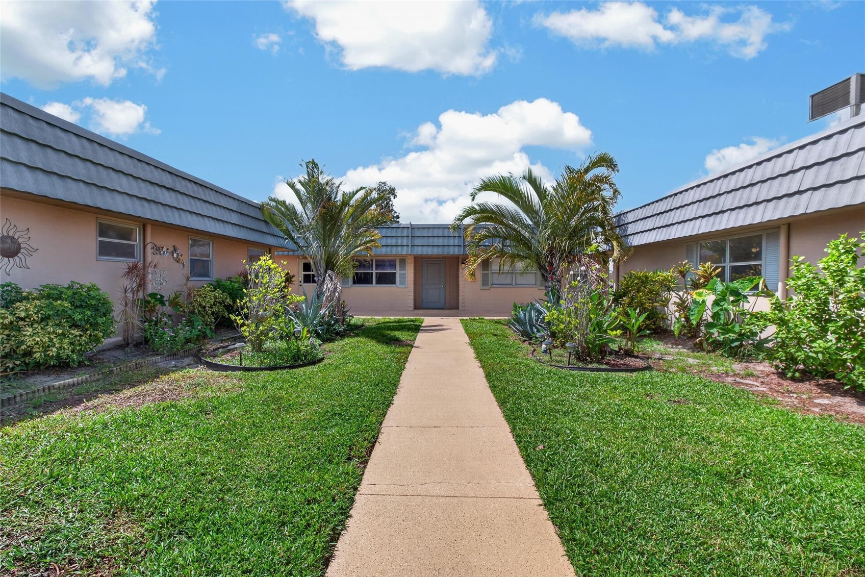 1802 BEDFORD TERRACE 180