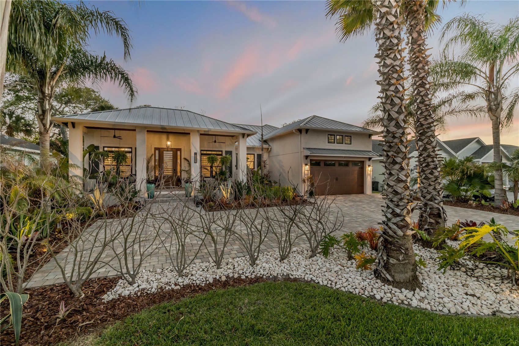 1502 SAXON DRIVE