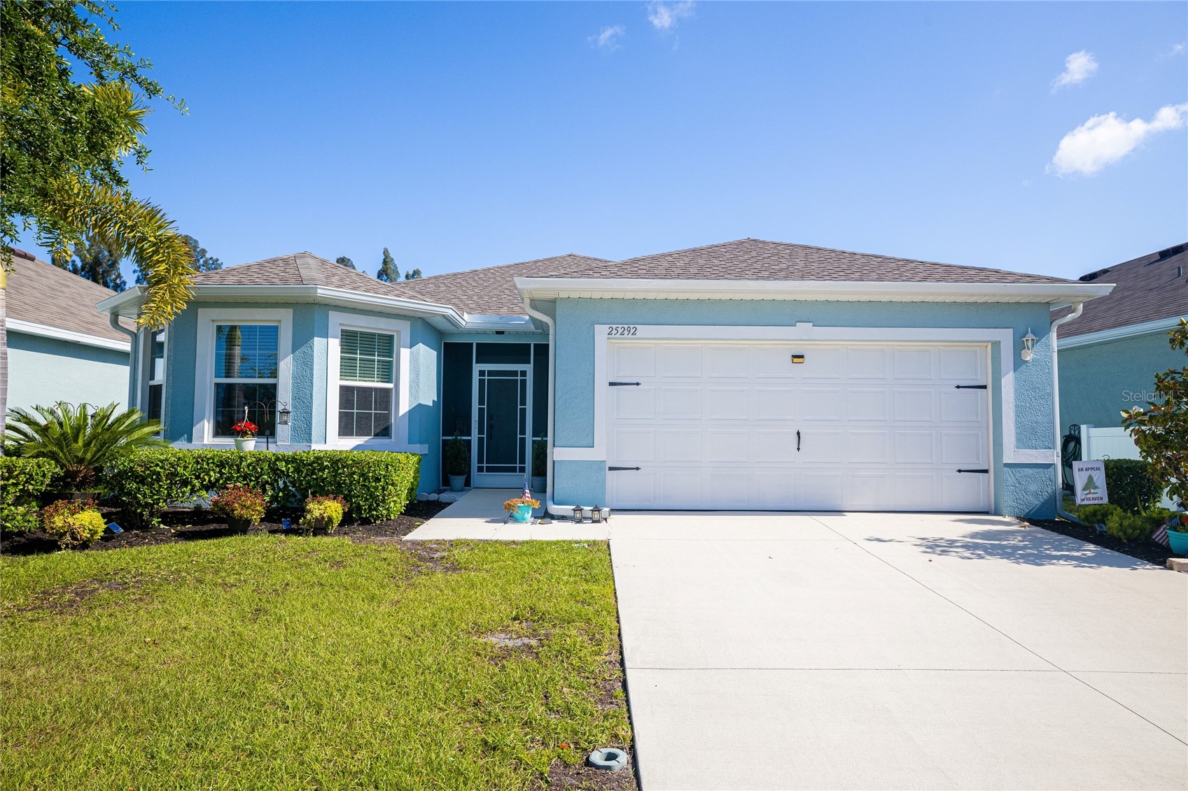 25292 E LENOX CIRCLE