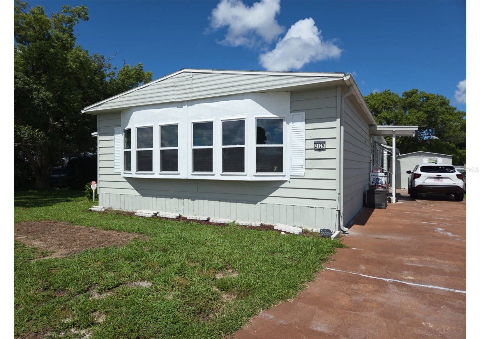 2129 LOIS BOULEVARD