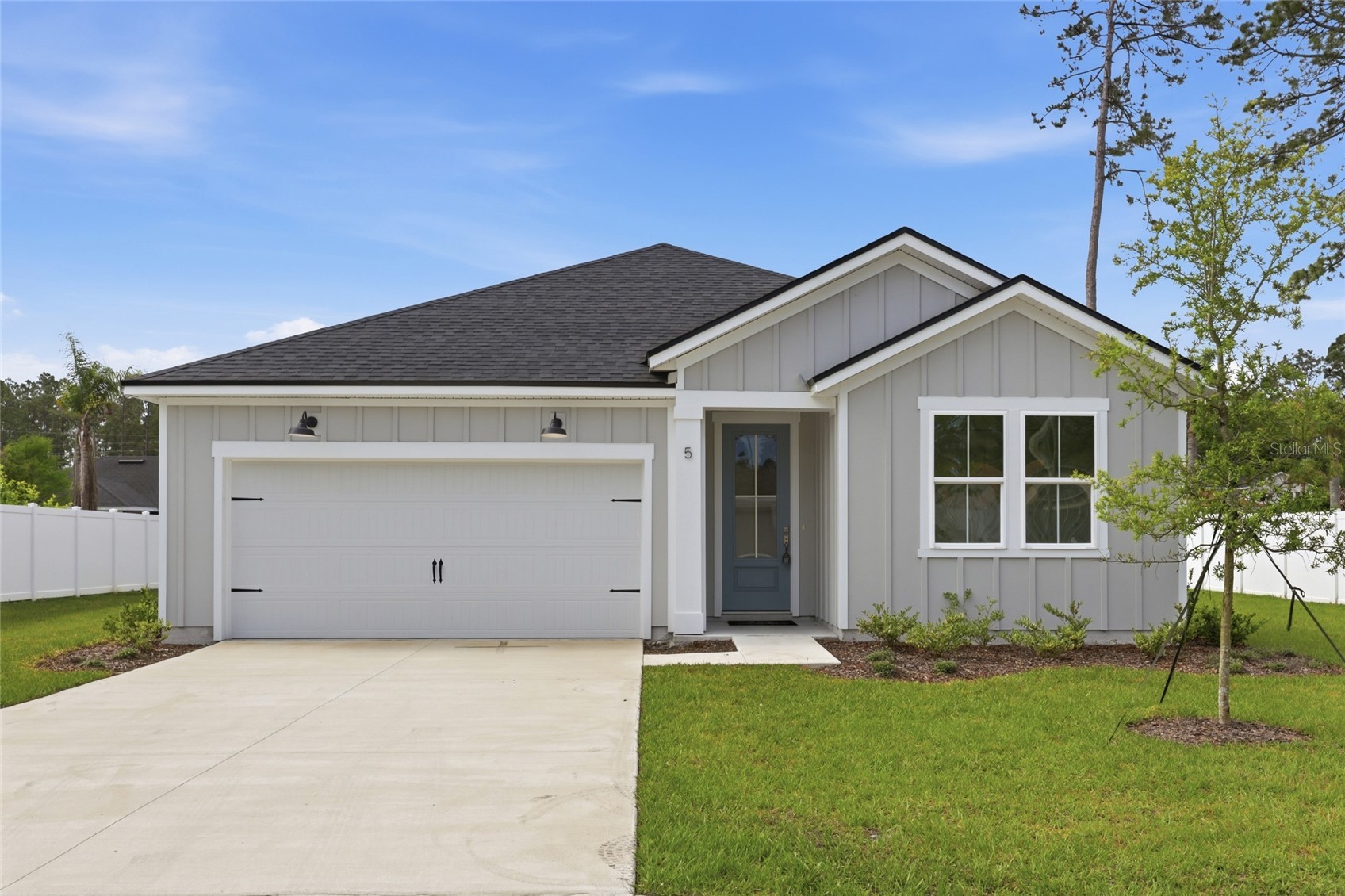 5 REINE PLACE