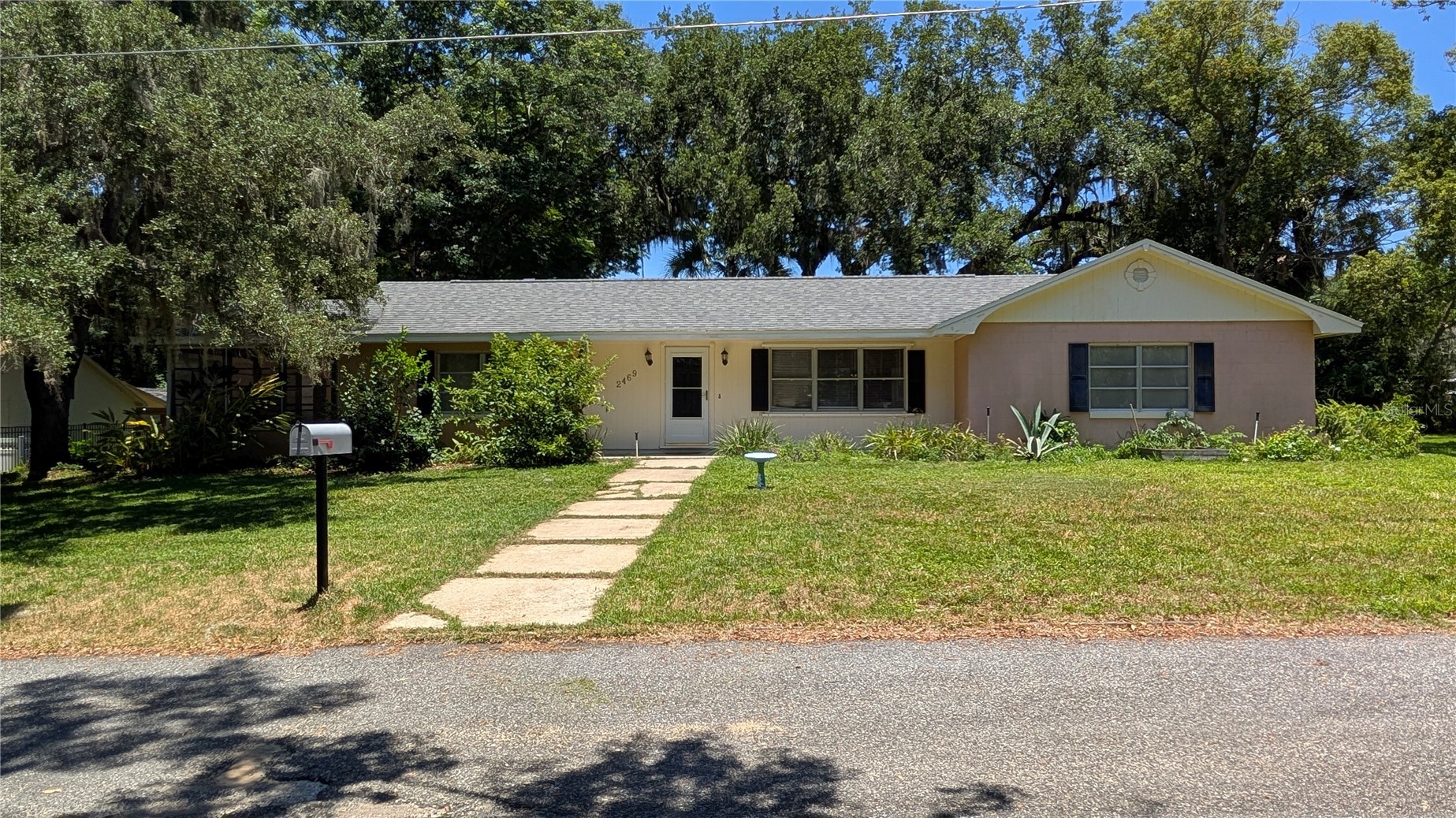 2469 BROADVUE AVENUE