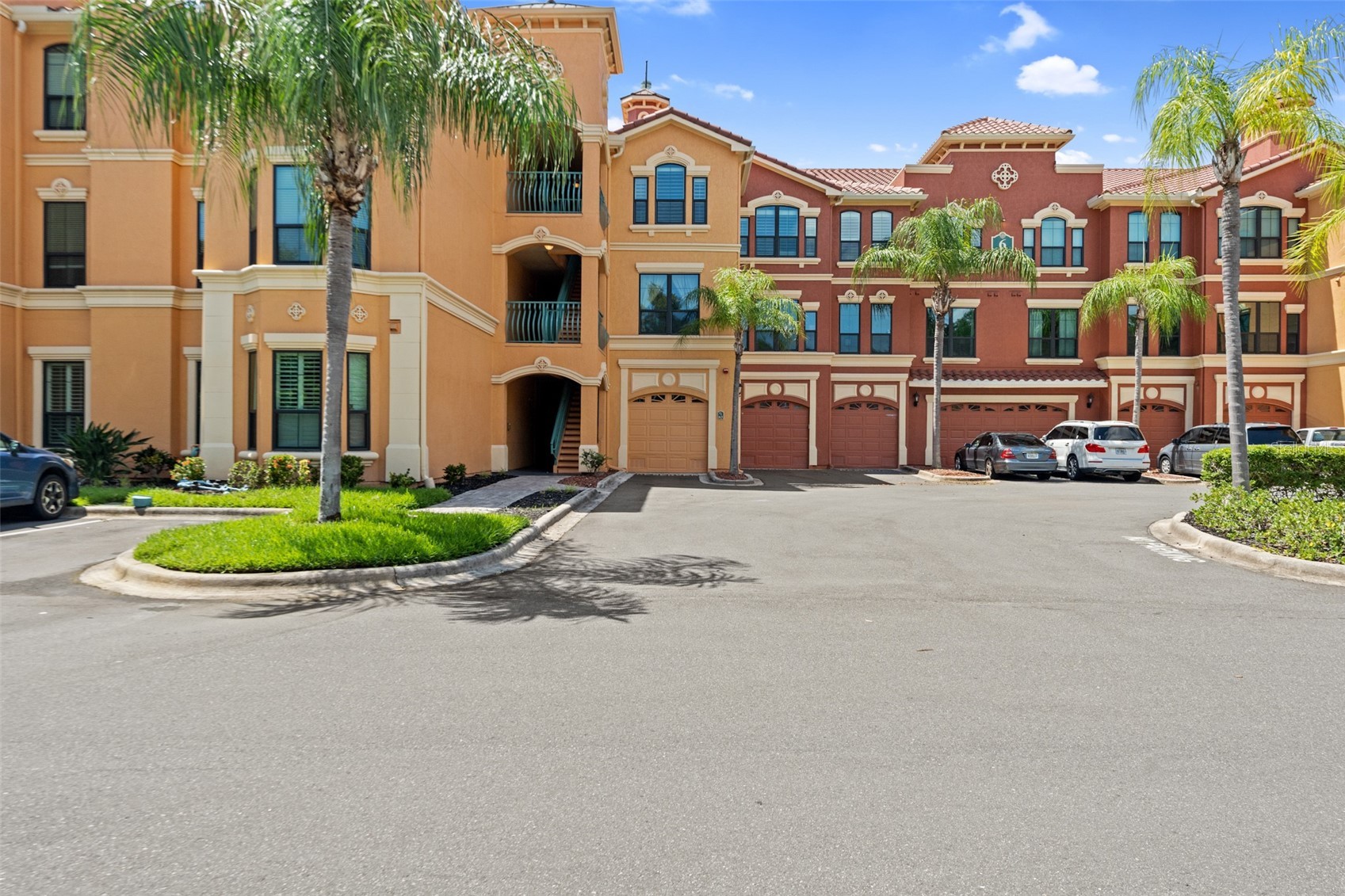 2717 VIA CIPRIANI 631A