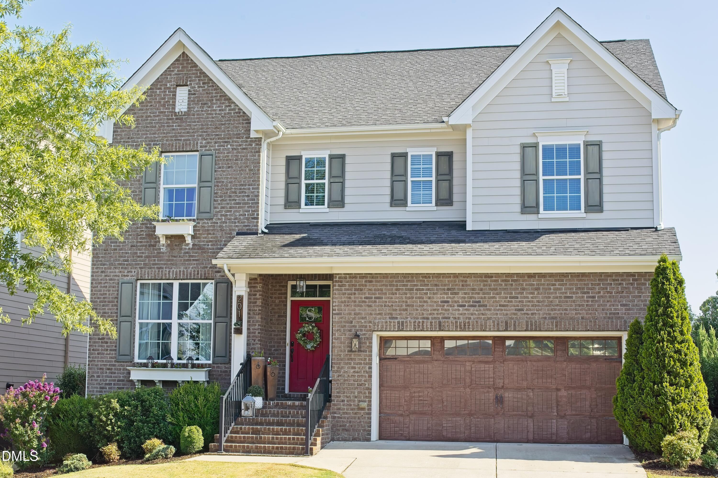 201 King Oak Street, Holly Springs, NC 27540