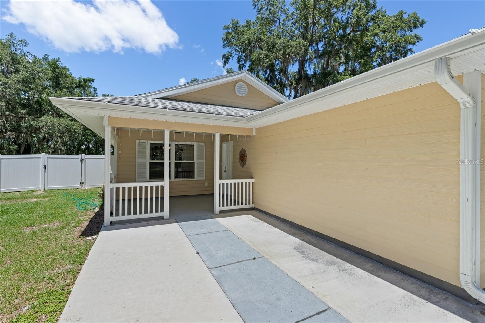 206 E CATAWBA