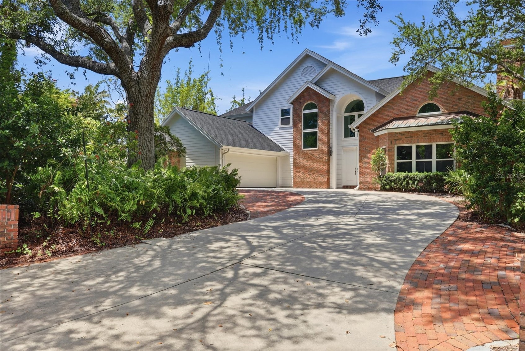 1351 DIXIE LEE LANE