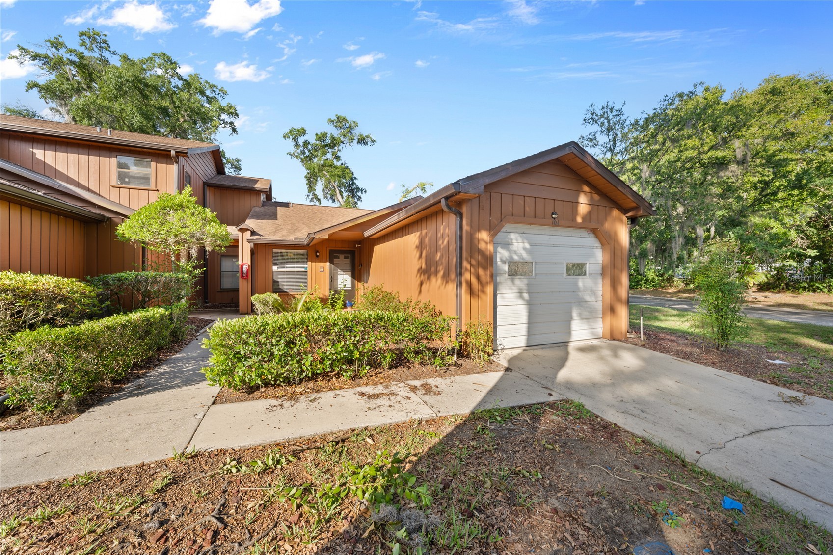 2701 NE 10TH STREET 101