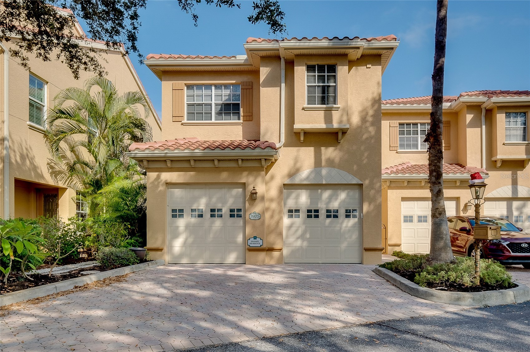 3975 SQUARE EAST LANE 9
