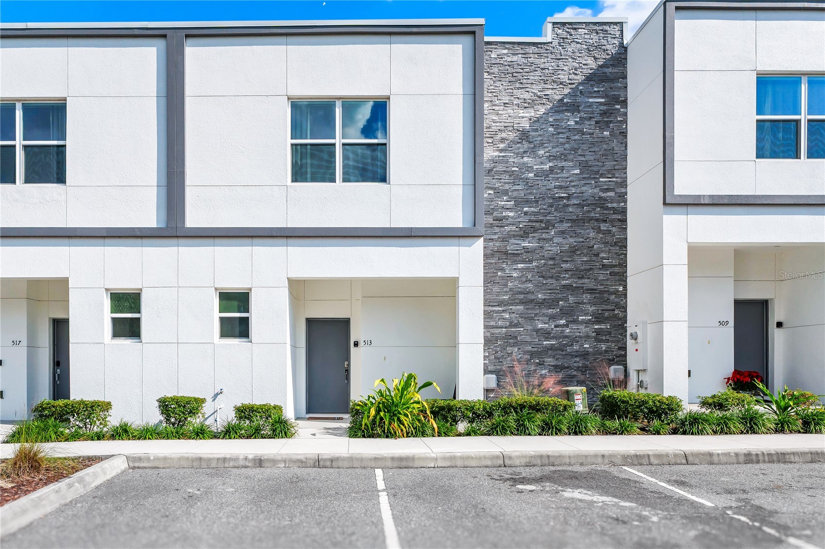 513 FAMAGUSTA DRIVE