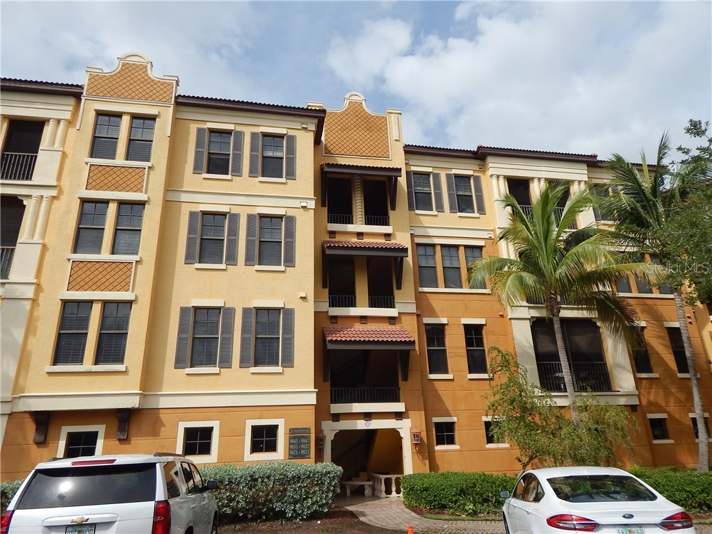 98 VIVANTE BOULEVARD 9834