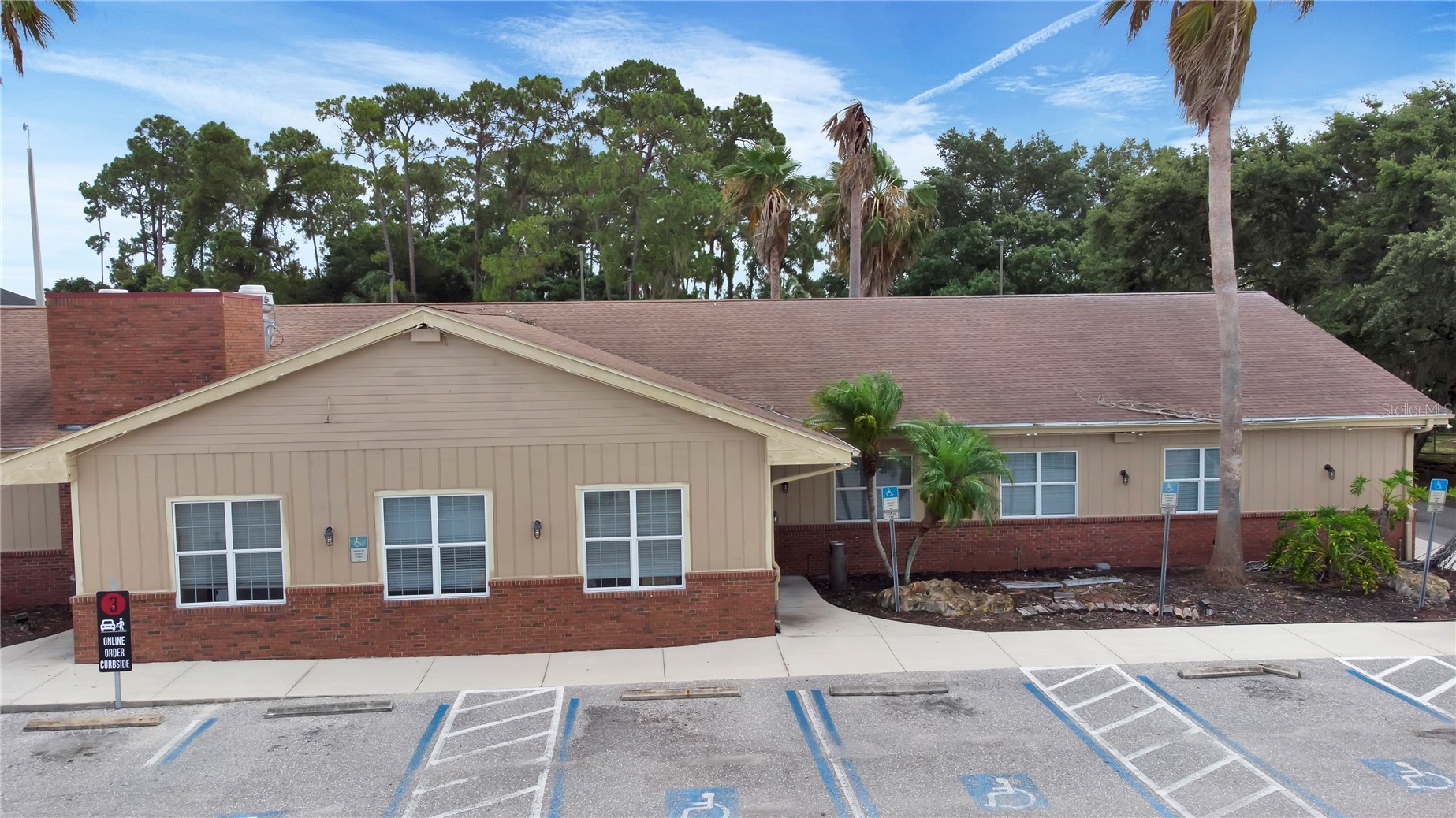 1152 TAMIAMI TRAIL