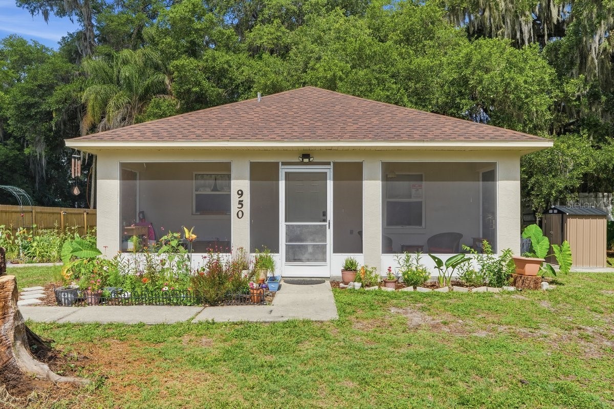 950 S PARSONS AVENUE