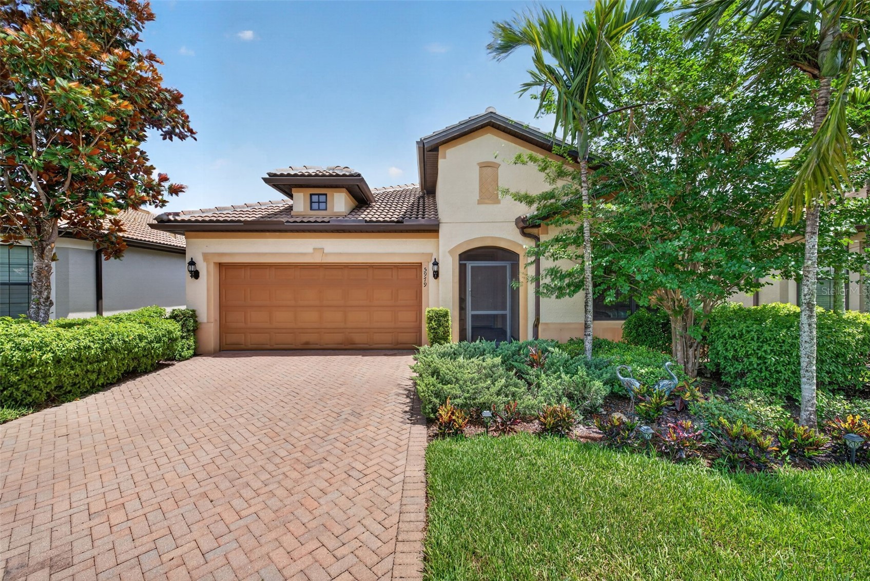 5979 PROSPERITY LANE