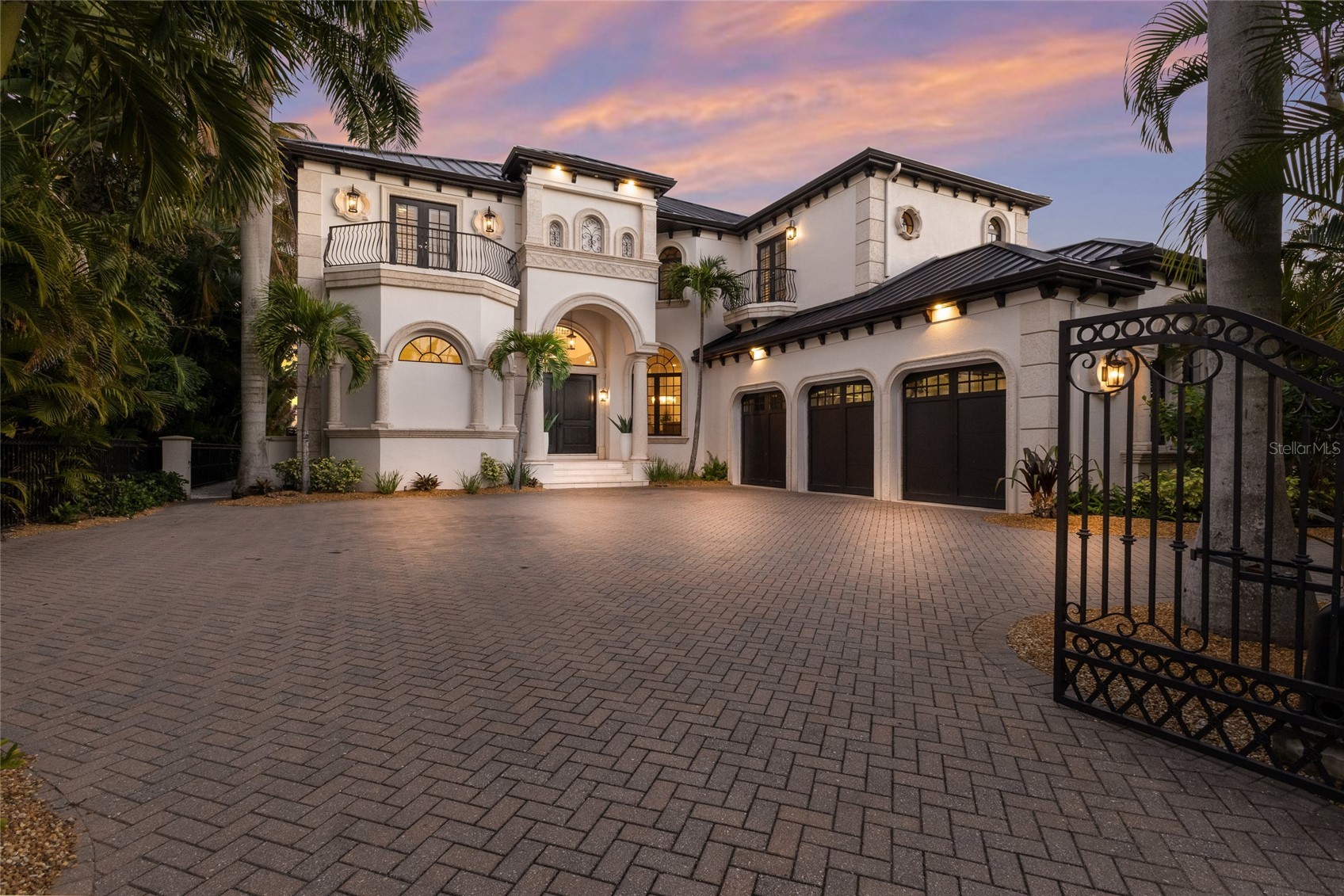 1418 JOHN RINGLING PARKWAY