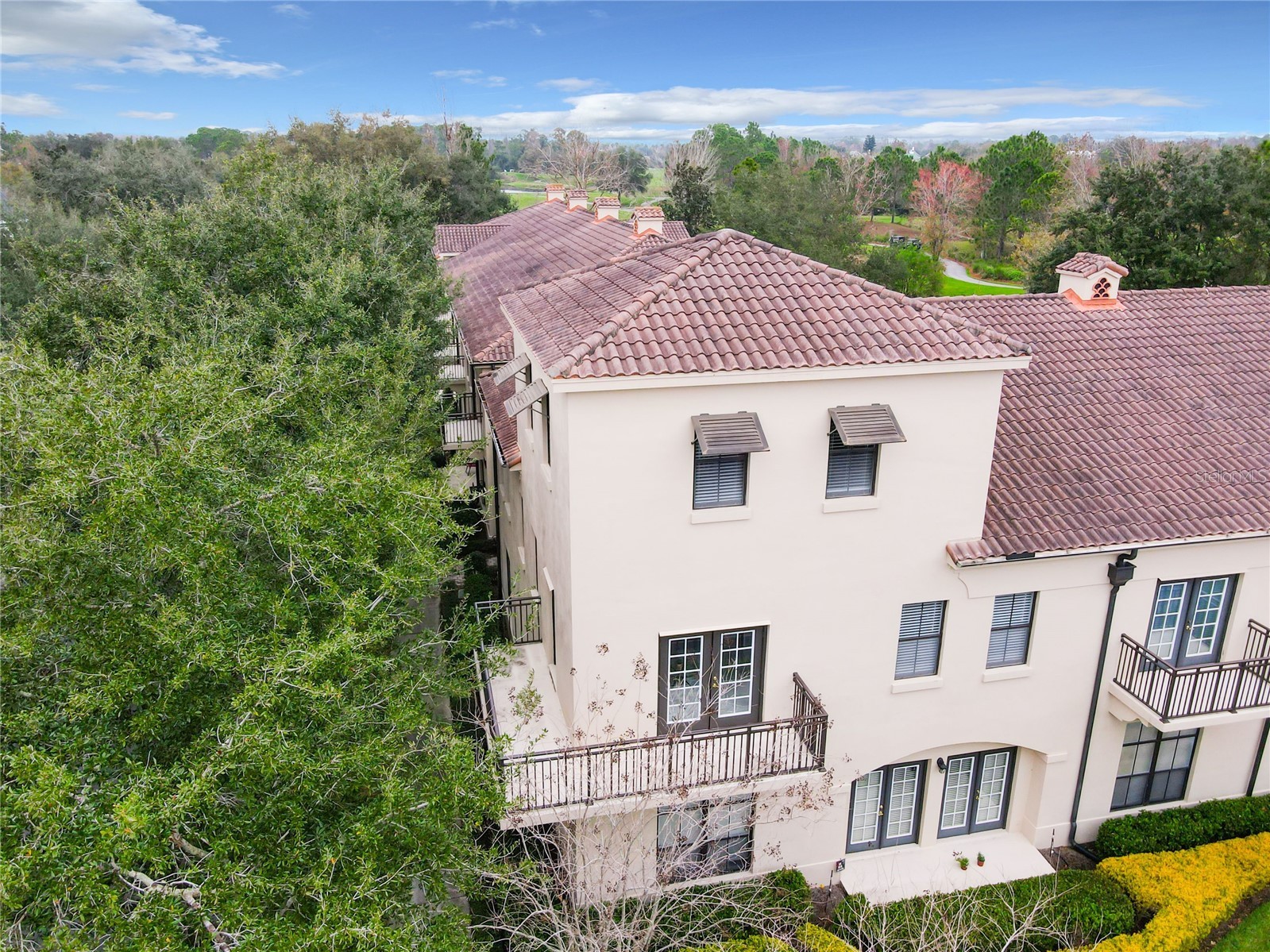 917 WATERSIDE LANE 203