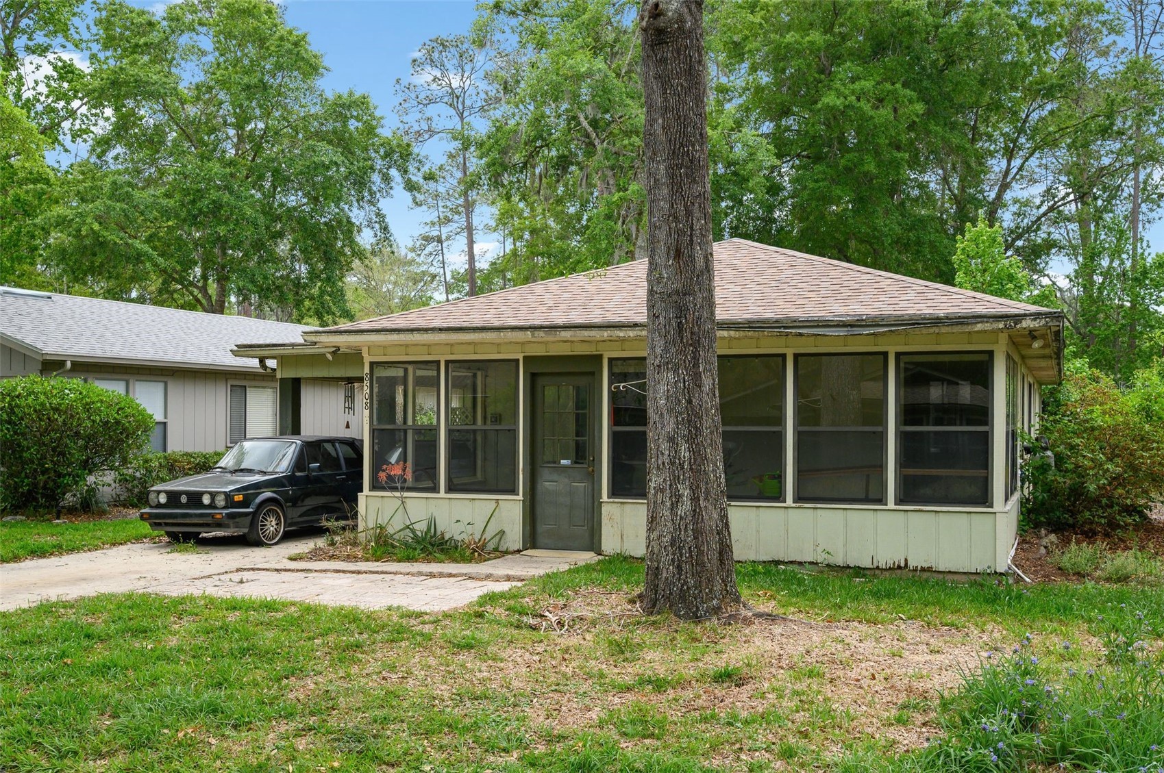 8508 NW 37TH DRIVE