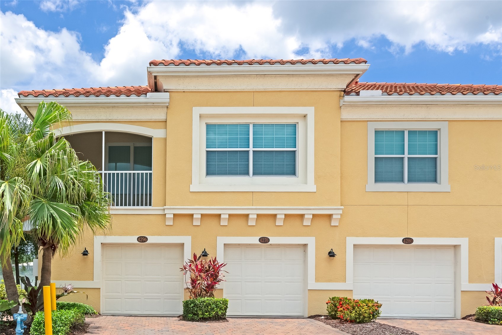 4296 EXPEDITION WAY 104