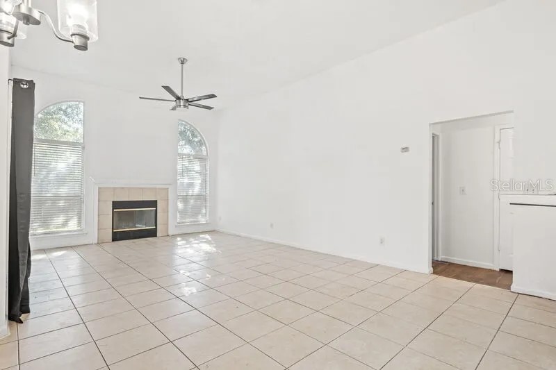 2429 W CEDAR TRACE DRIVE