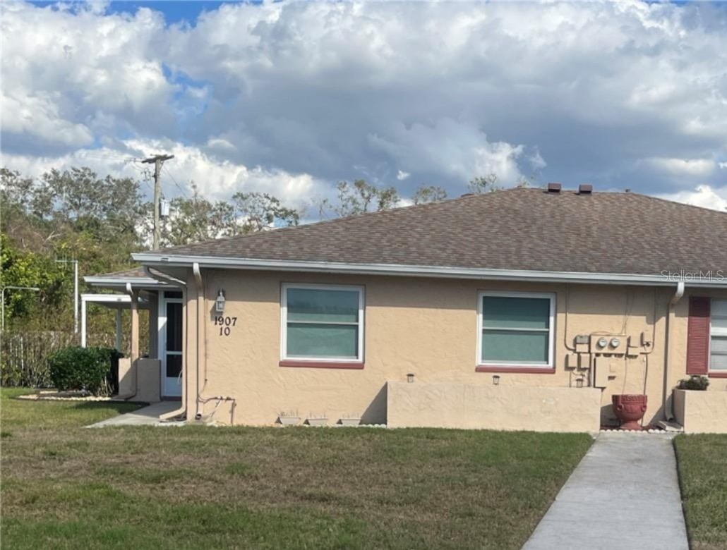 1907 CANTERBURY LANE 10