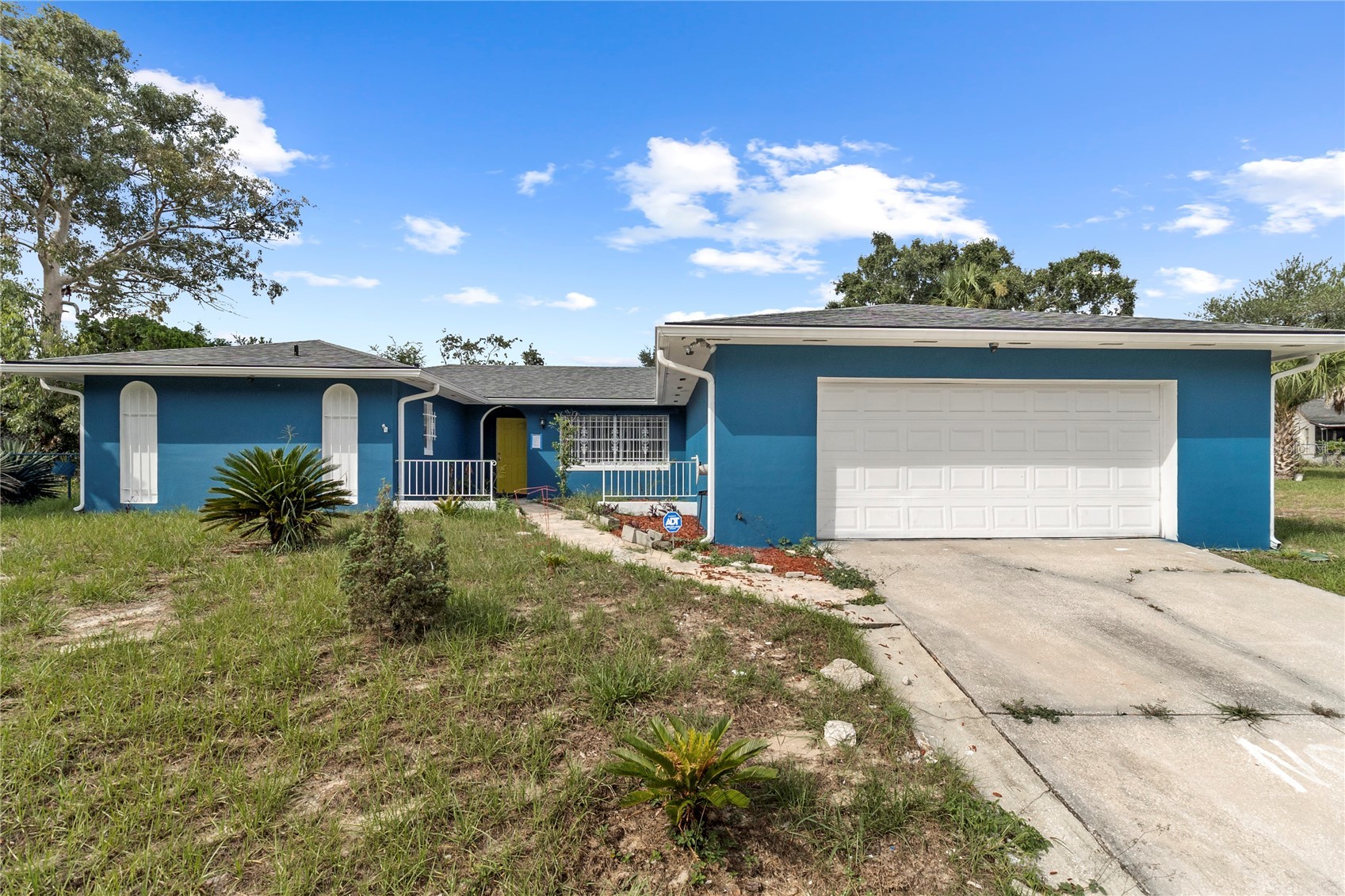 1700 NEEDLEWOOD LANE