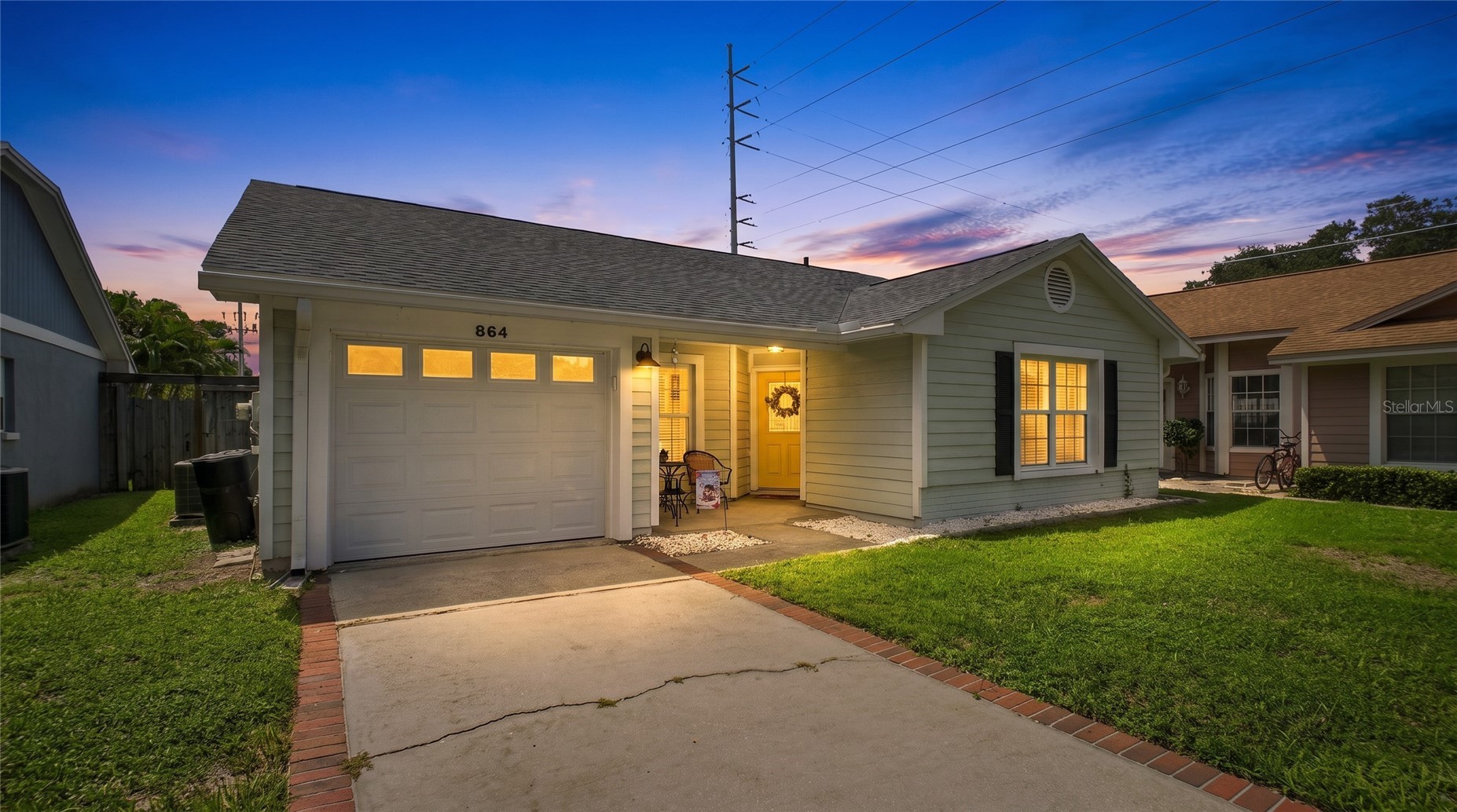 864 FRANKLIN CIRCLE