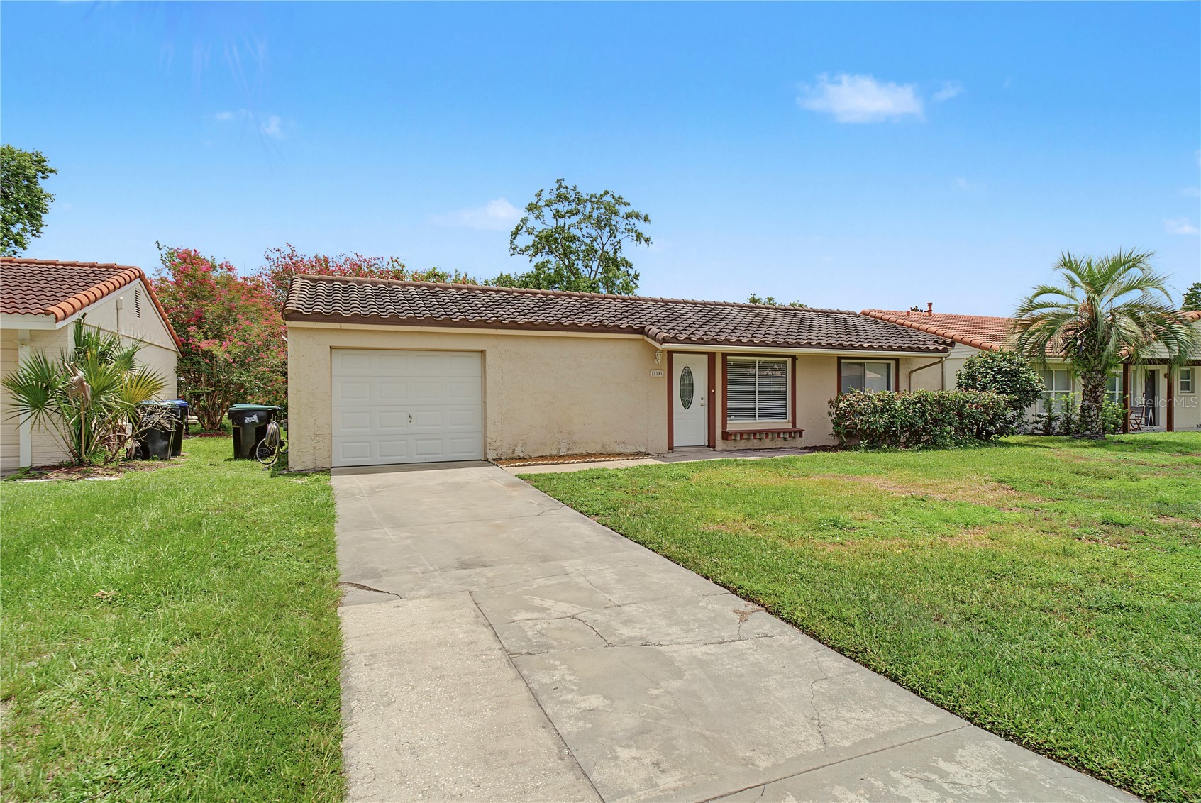 10145 BLUFF COURT