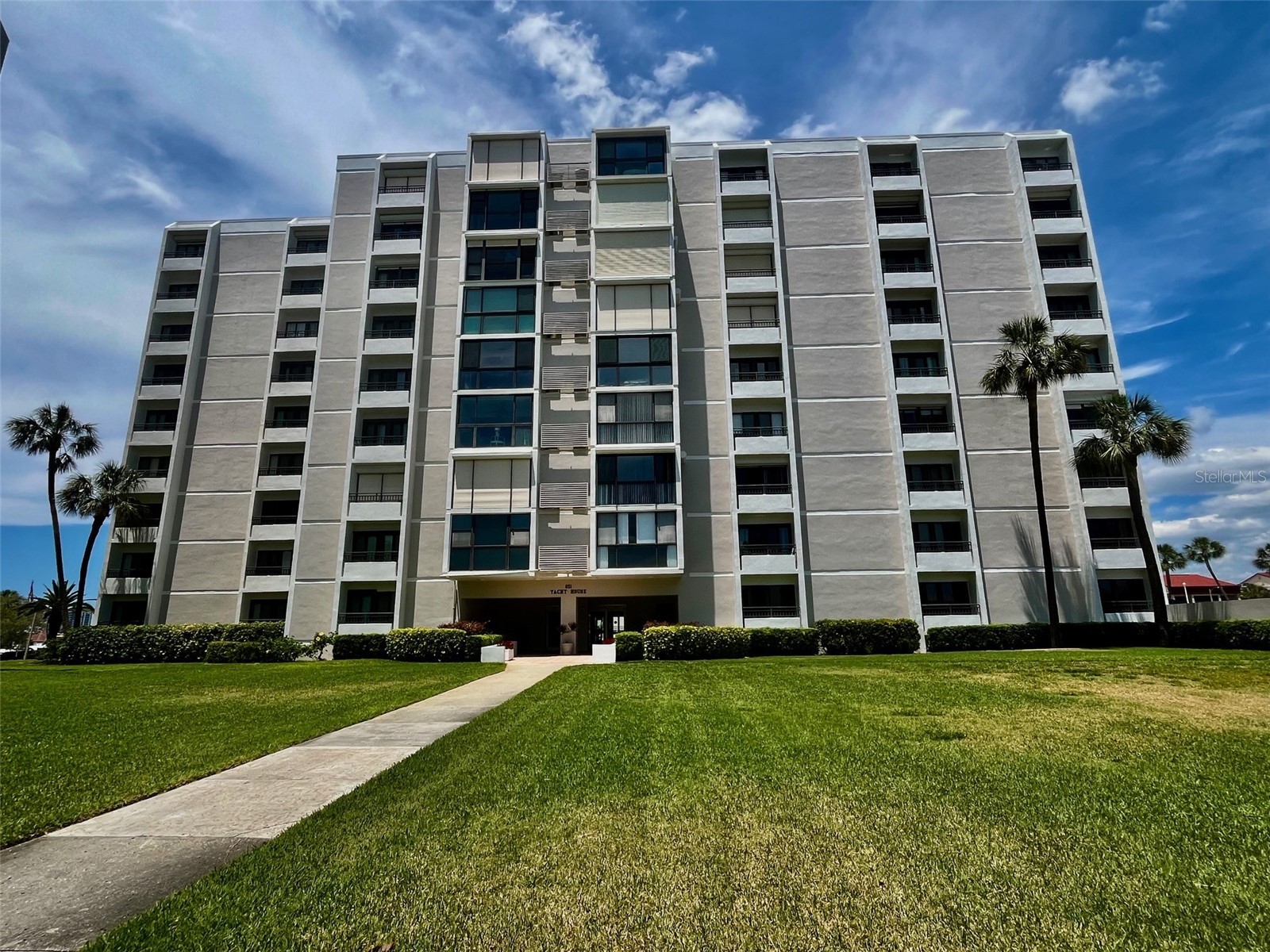 851 BAYWAY BOULEVARD 405