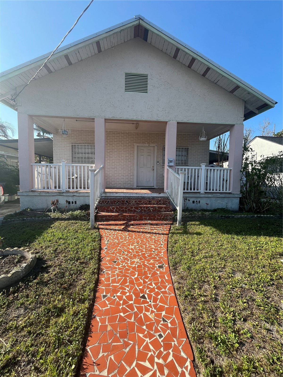 2405 CORRINE STREET