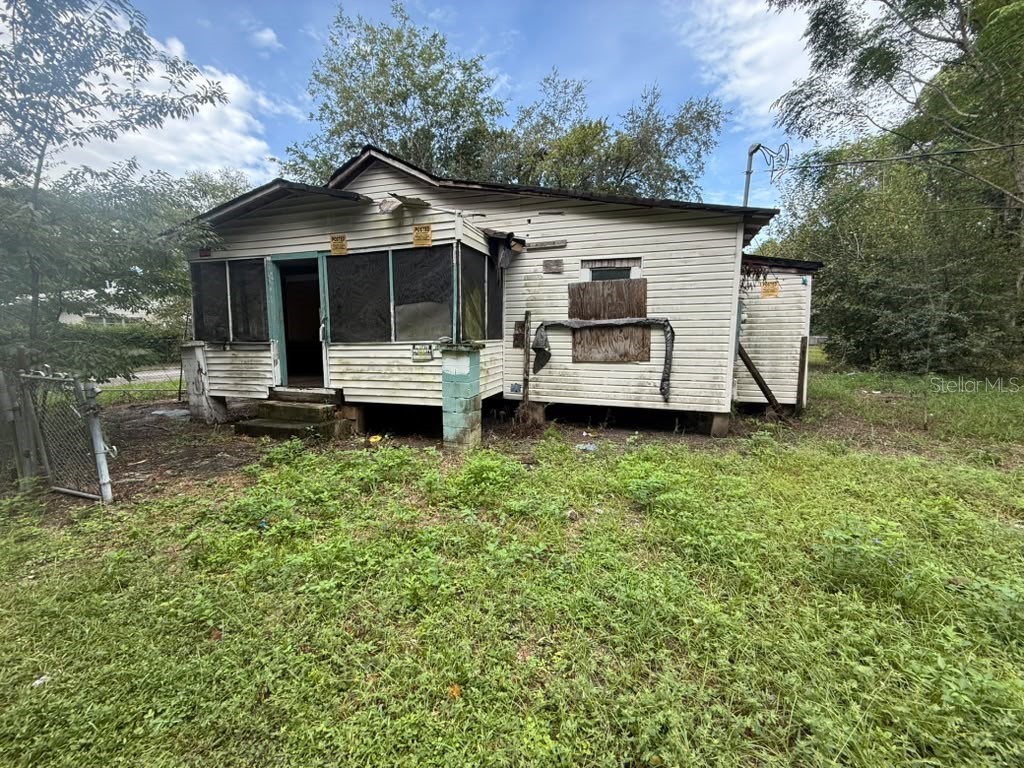 111 CEDAR AVENUE