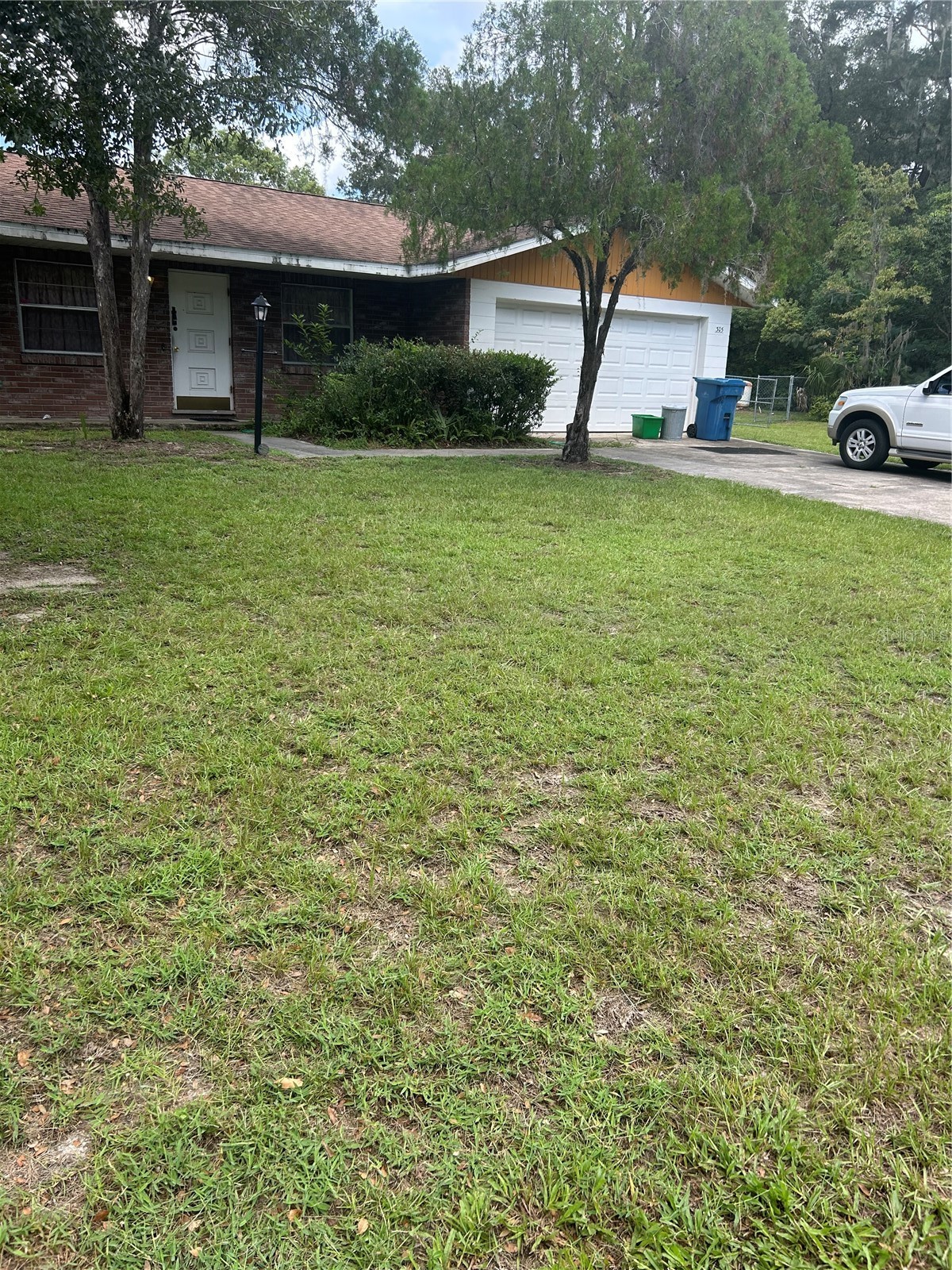 305 VIOLETWOOD ROAD
