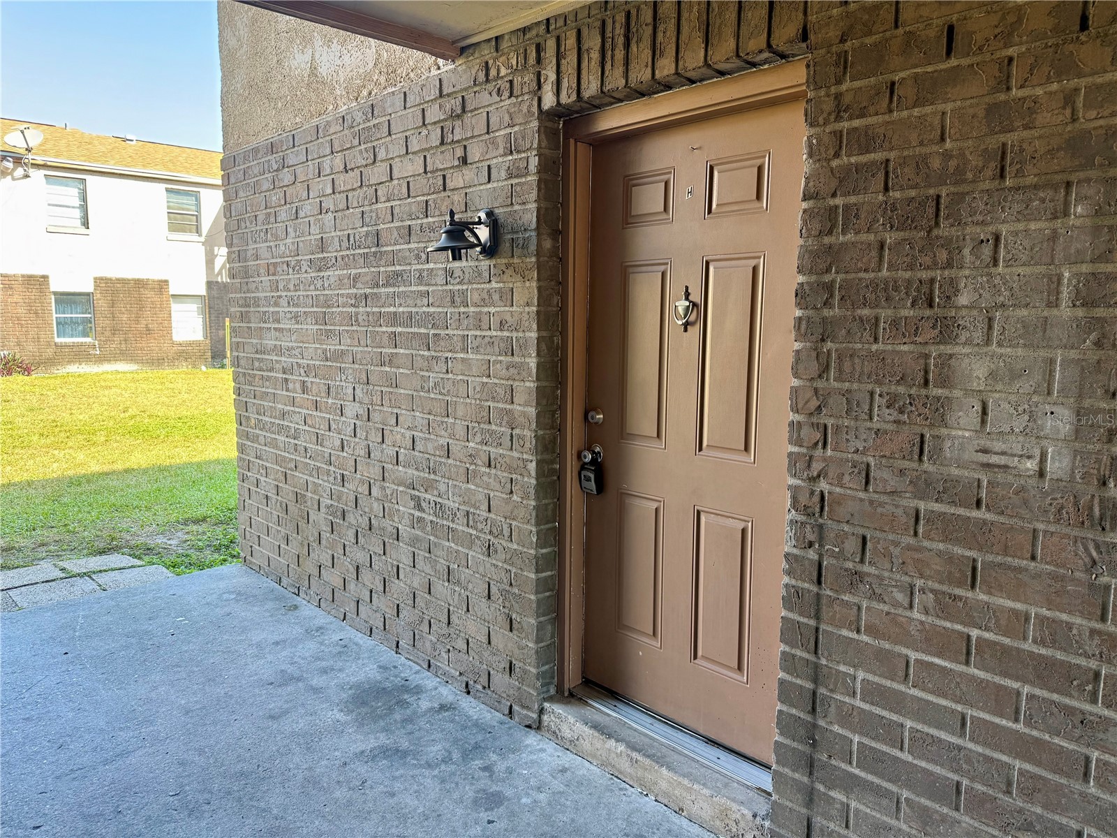 9013 WESTCHESTER CIRCLE 32