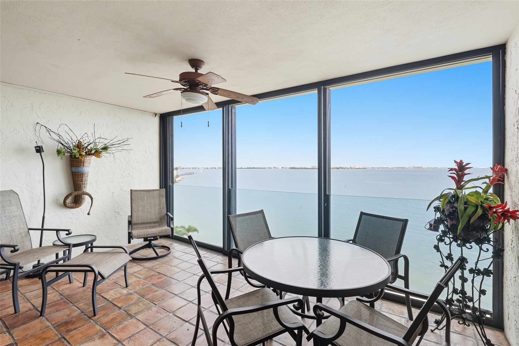 97 SUNSET DRIVE 501