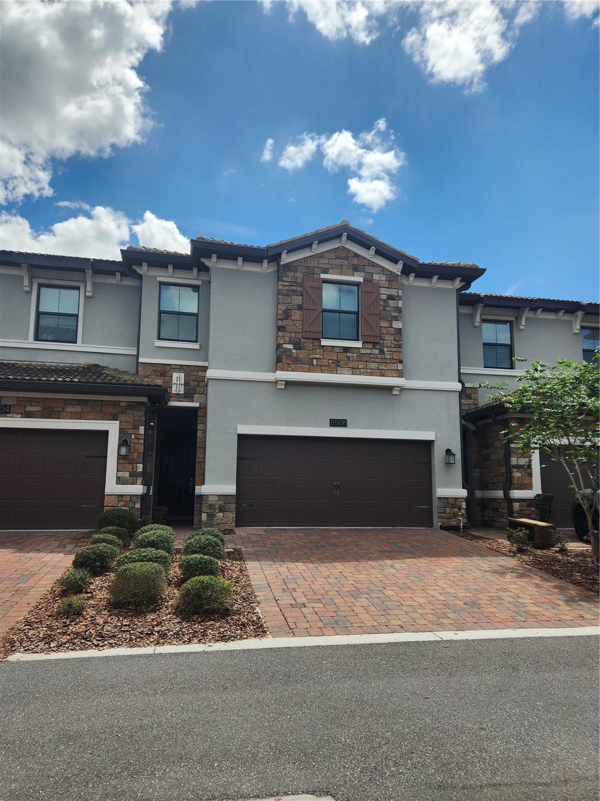 8506 ARCADIA LANE