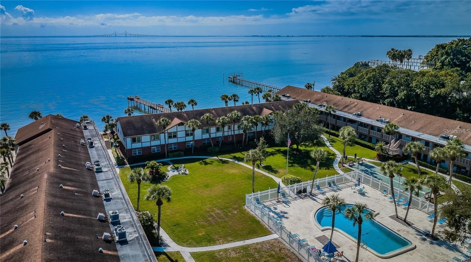 650 PINELLAS POINT DRIVE S 216