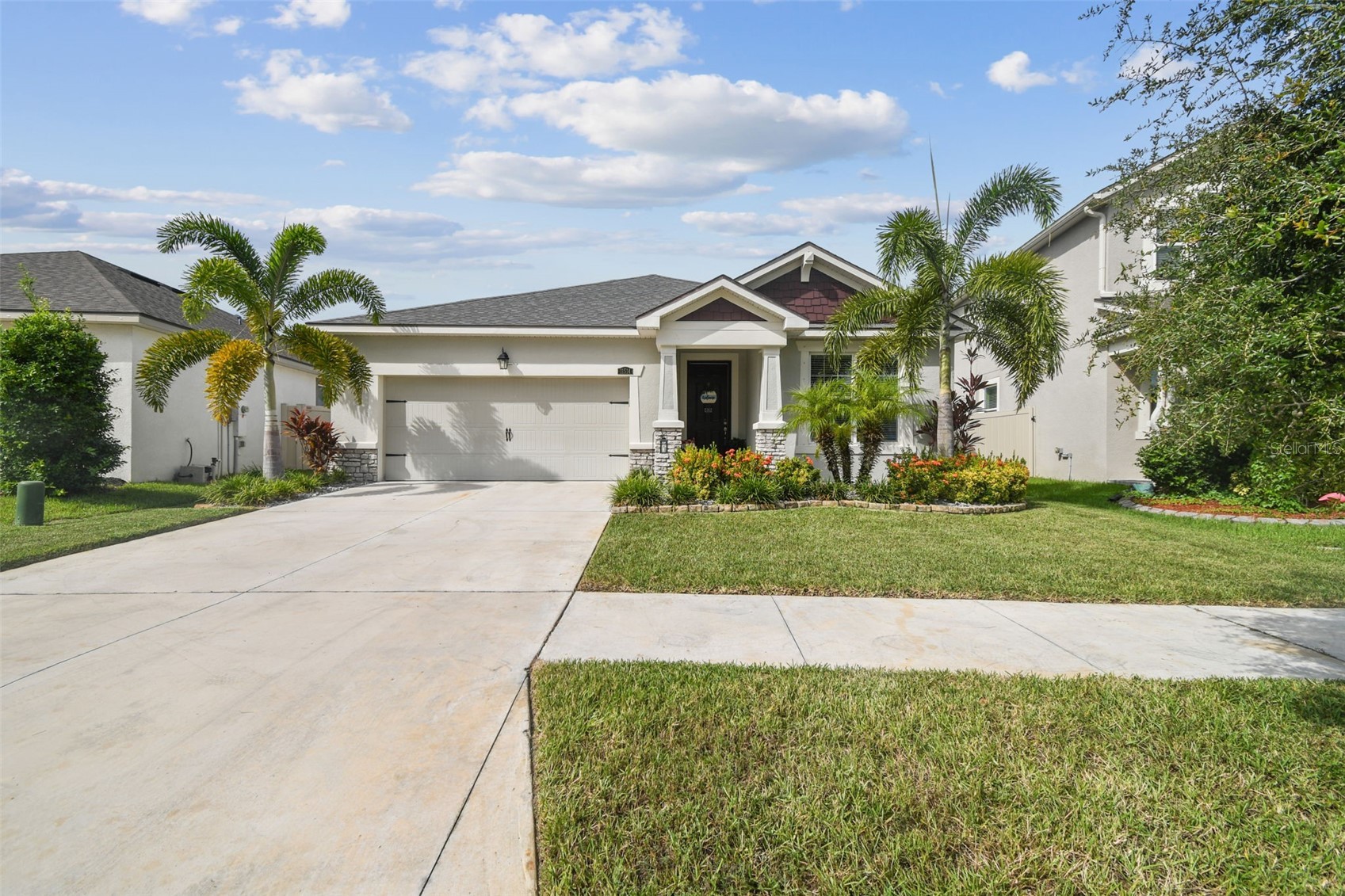 11514 CEDAR VALLEY DRIVE