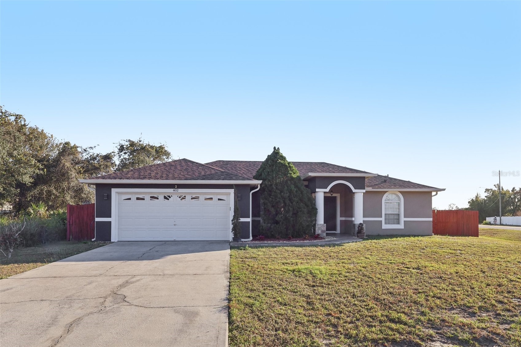 402 OHIO WAY