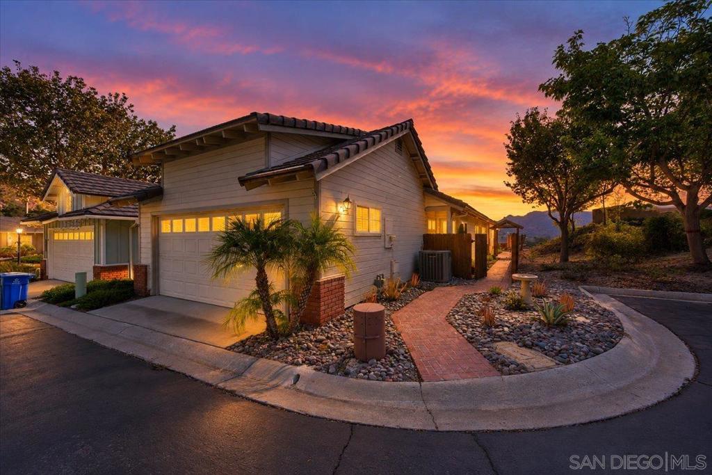 1315 Buttonbrush Ln