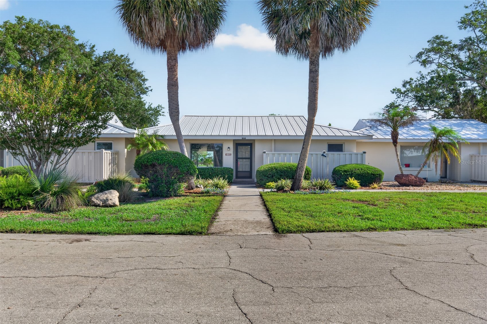 11643 W KING FISHER COURT 200
