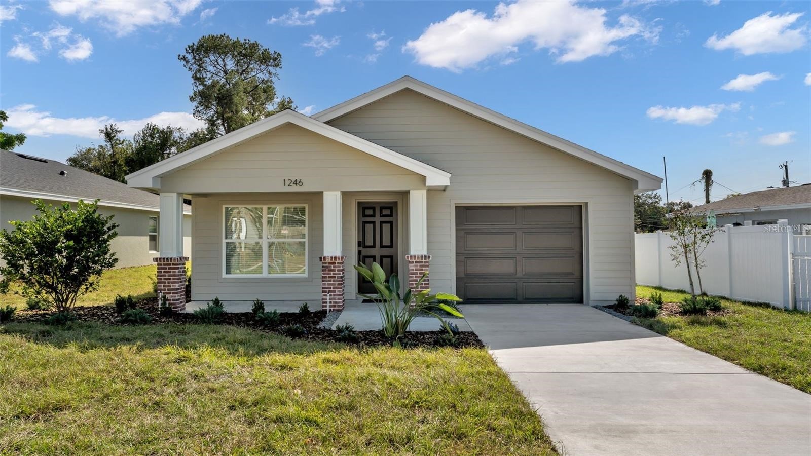 1246 DOROTHY STREET