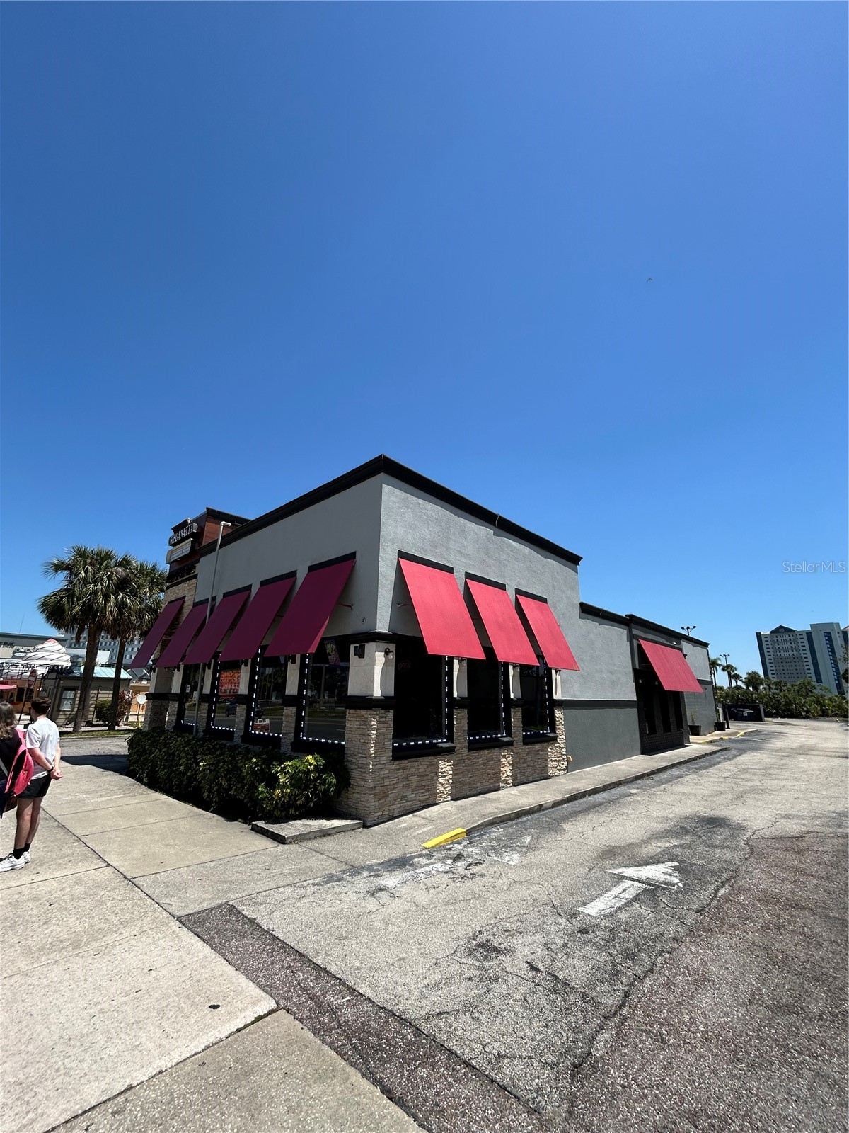 6320 INTERNATIONAL DRIVE