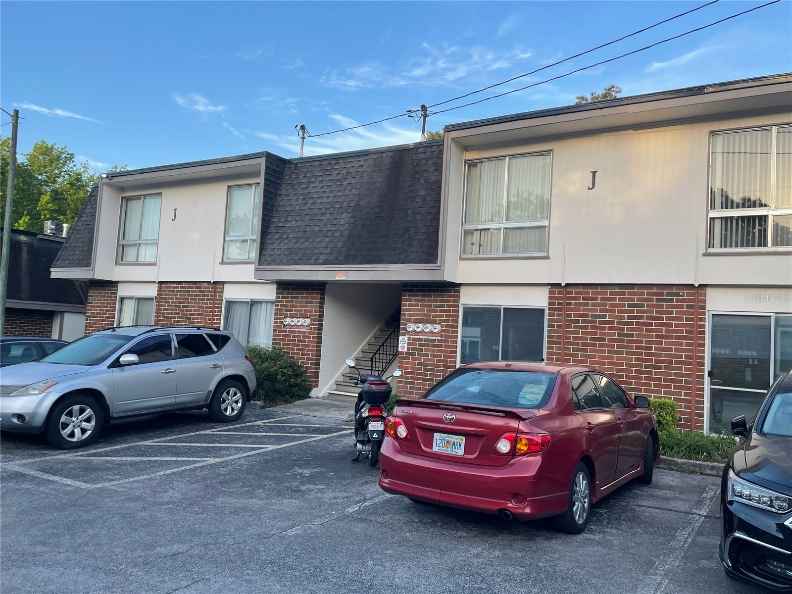 1700 SW 16TH COURT J24