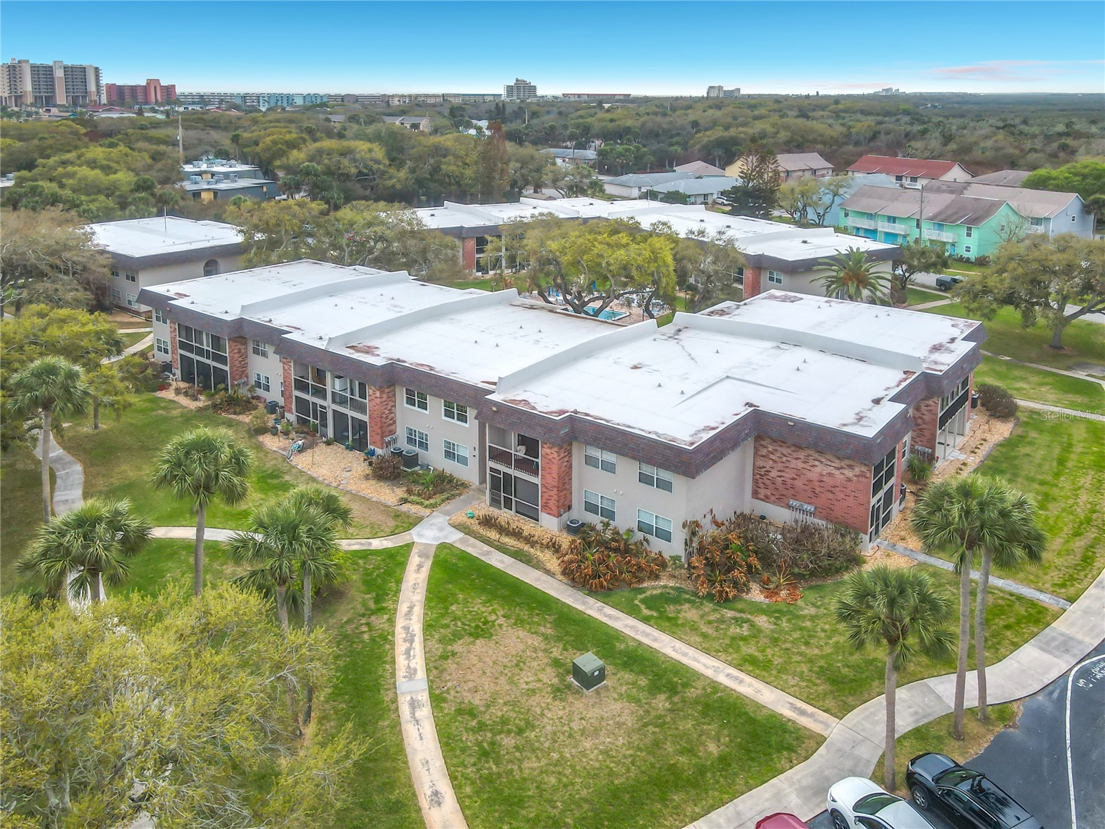 3800 SAXON DRIVE B13