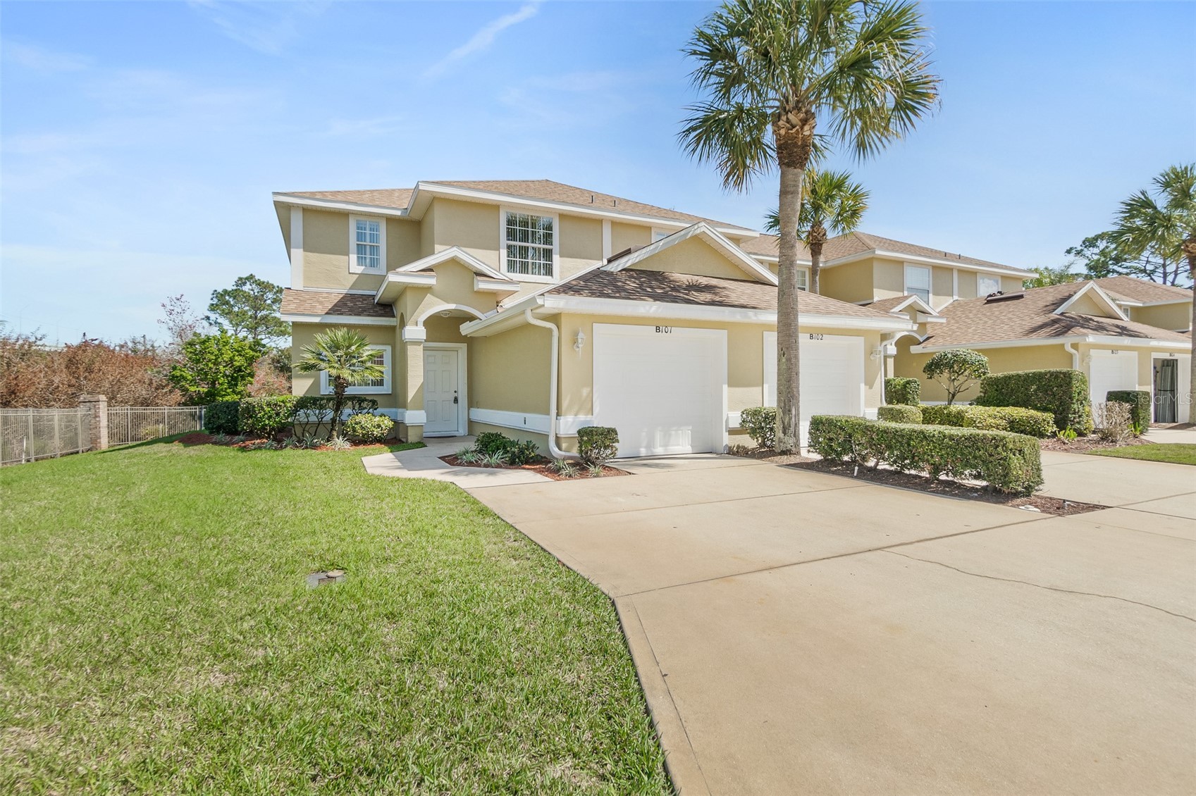 2001 PALM DRIVE B101